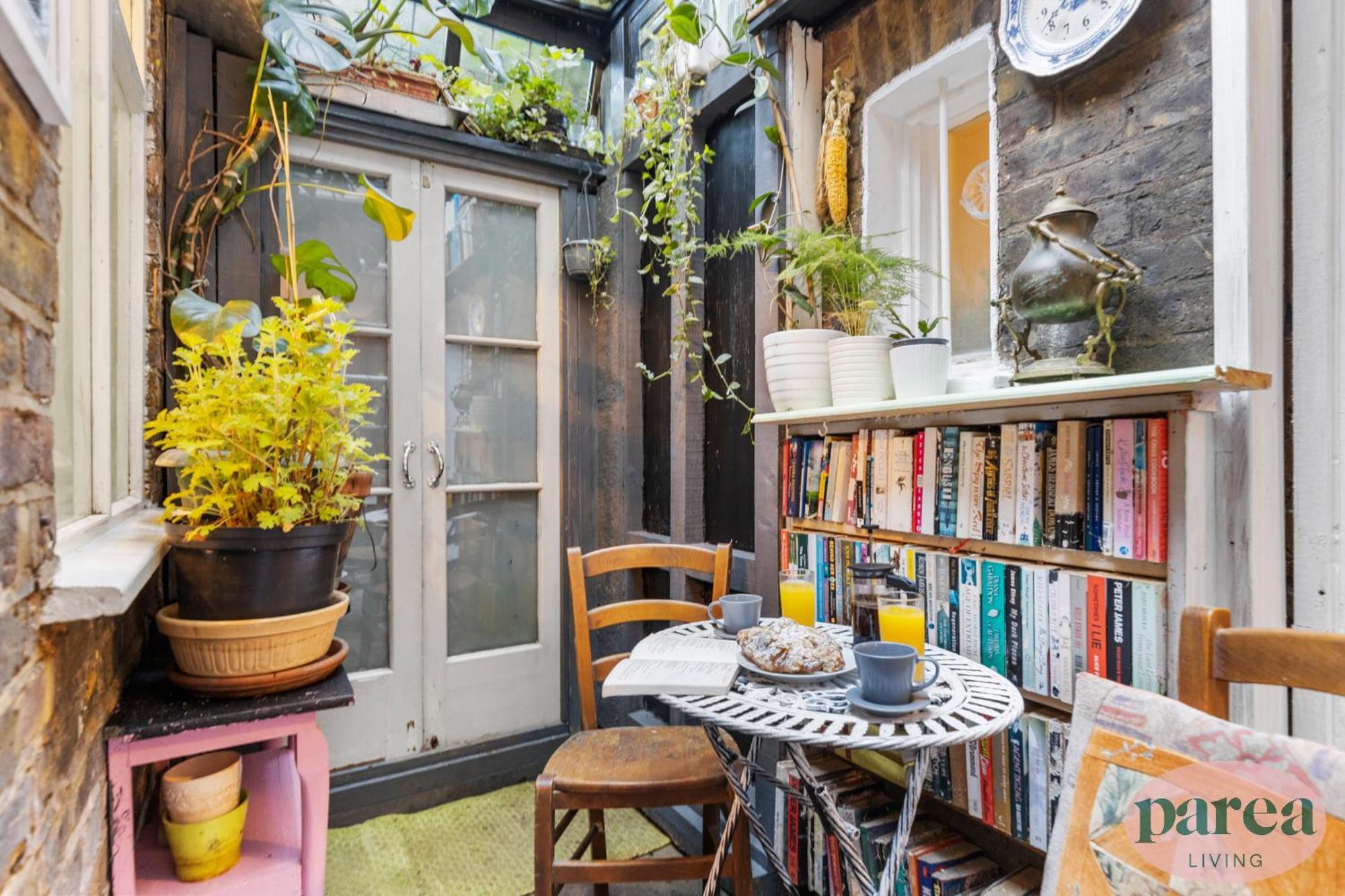 Parea Living - Cosy 1-Bed Artistic Flat At Newington Green Лондон Экстерьер фото