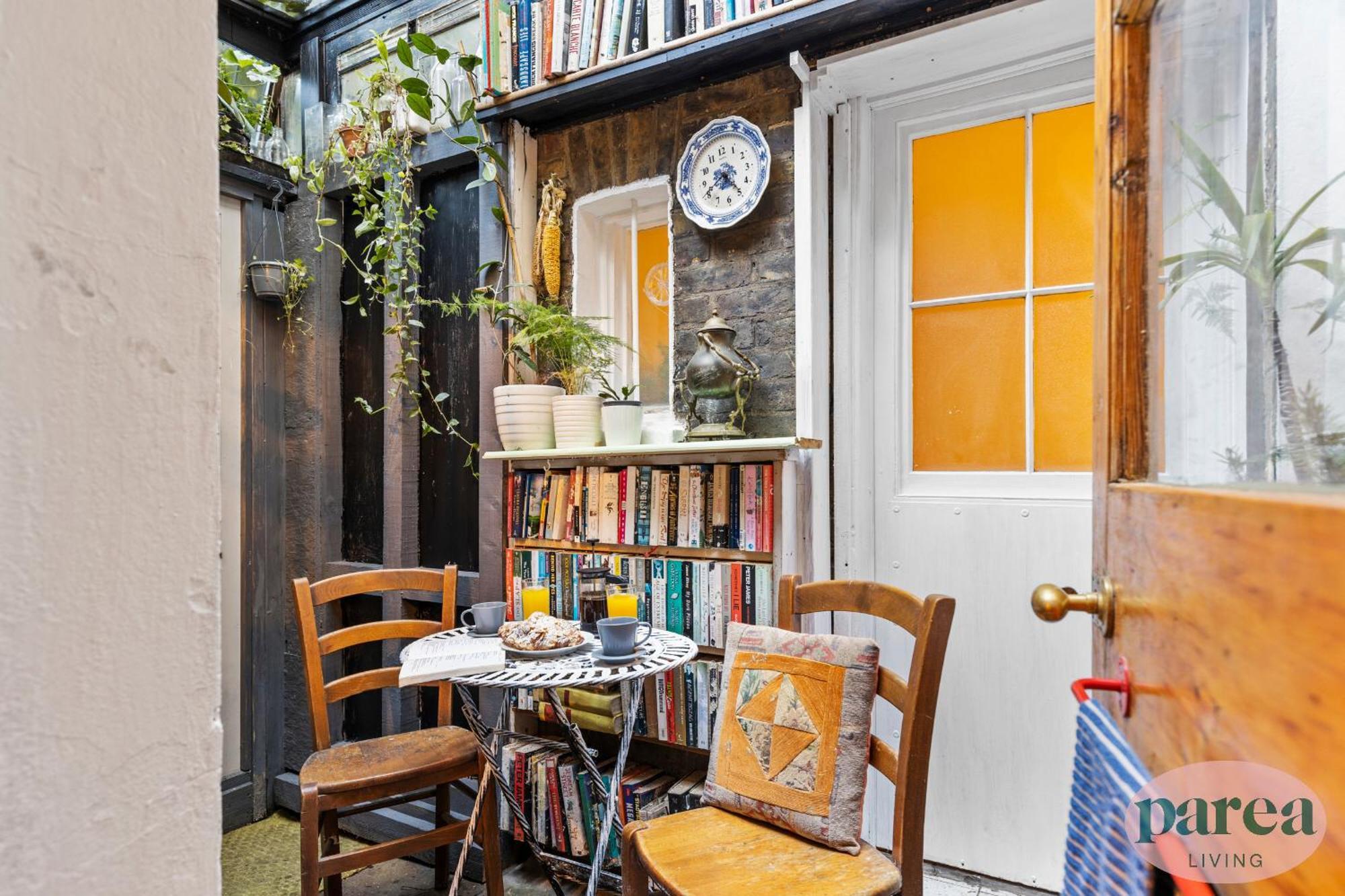 Parea Living - Cosy 1-Bed Artistic Flat At Newington Green Лондон Экстерьер фото
